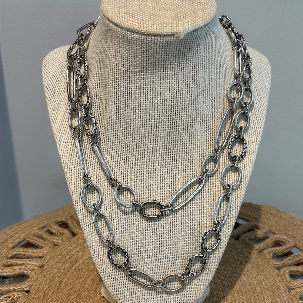 Elegant Silver Chain Necklace